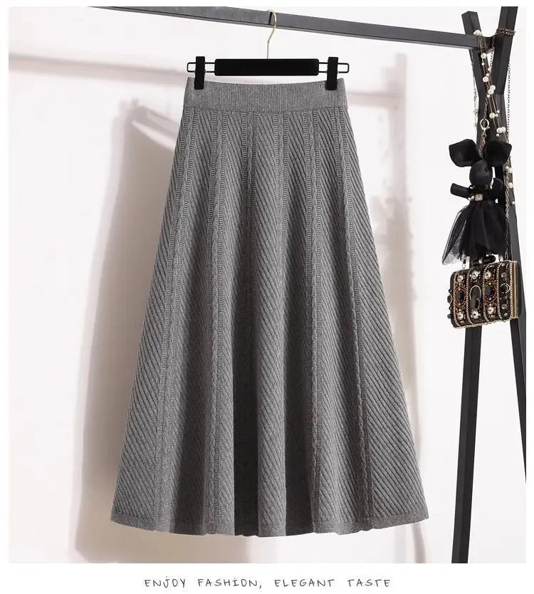 Knitted High-Waisted A-Line Skirt