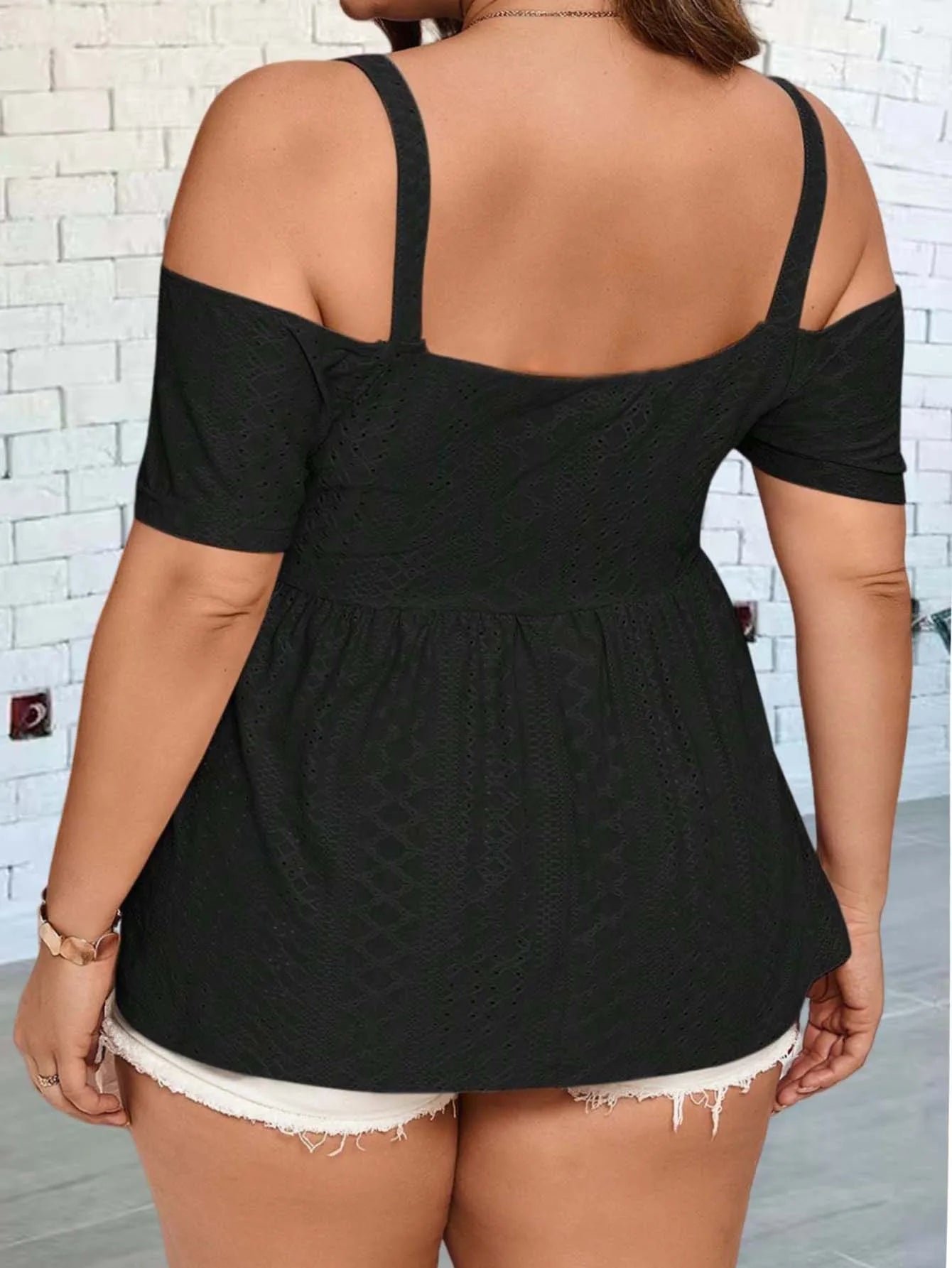 Women's Plus Size Off-Shoulder, Cold Shoulder Top