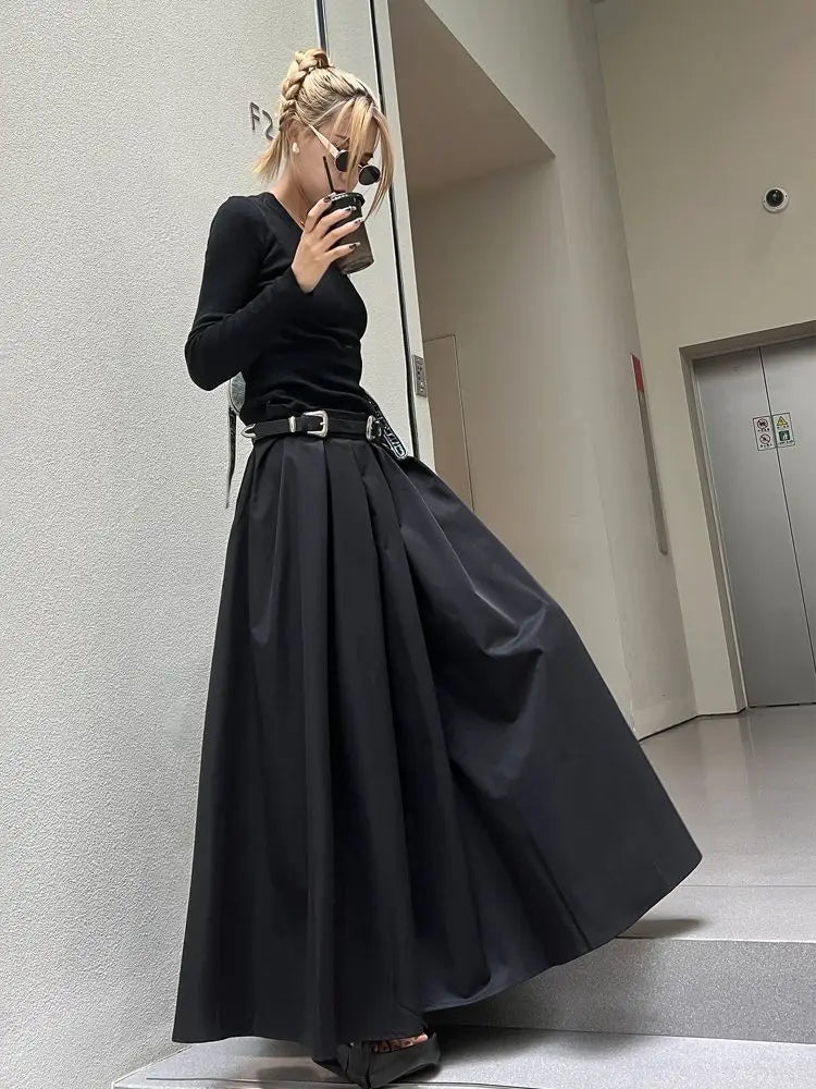 Black Pleated High-Waist Long Skirt