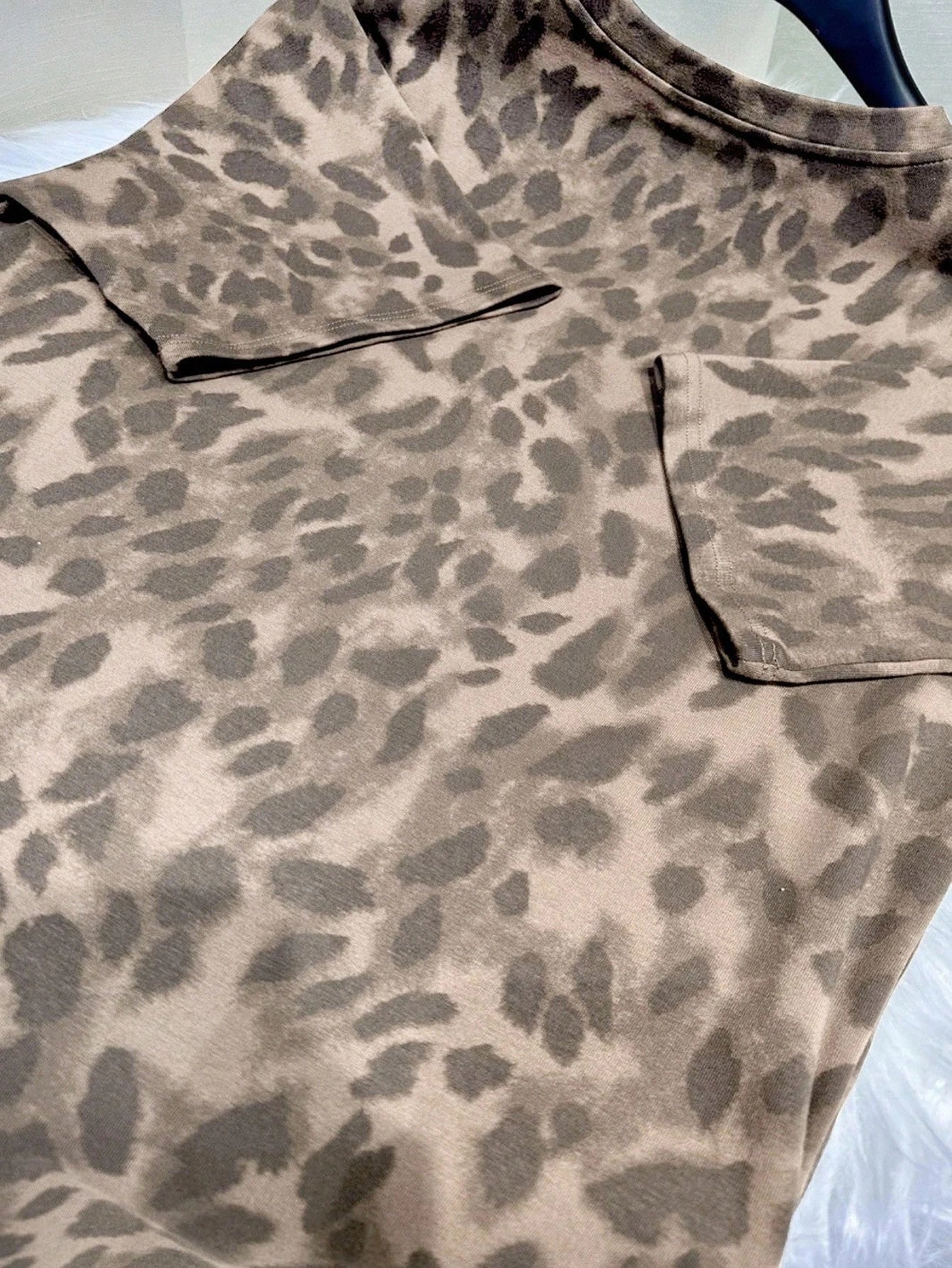 Plus Size Leopard Design Pattern Printed T-shirts