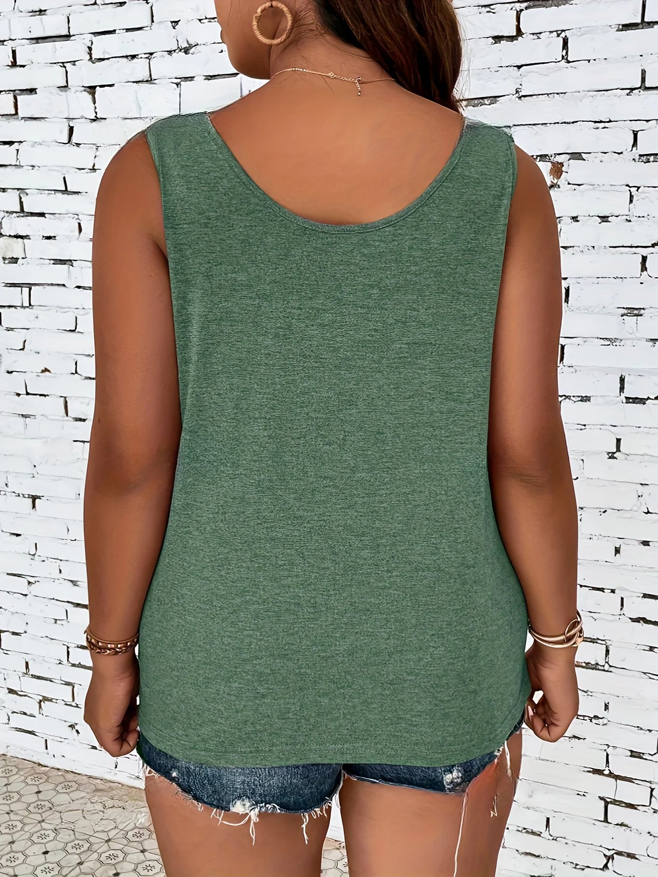 Plus Size Women's Solid Sleeveless Button Tank Top