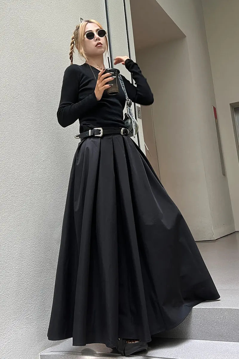 Black Pleated High-Waist Long Skirt