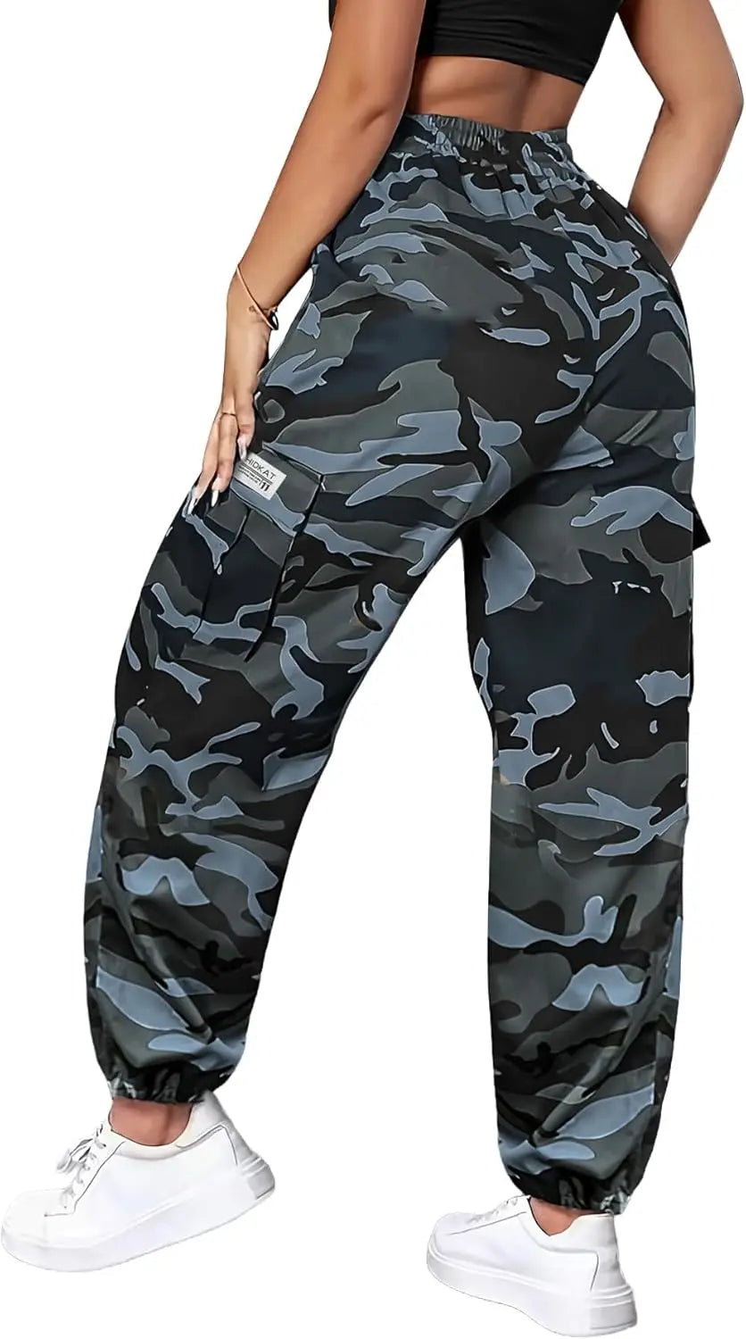 Women’s Lightweight Quick-Dry Camo Solid/Cargo Tapered Leg Pants