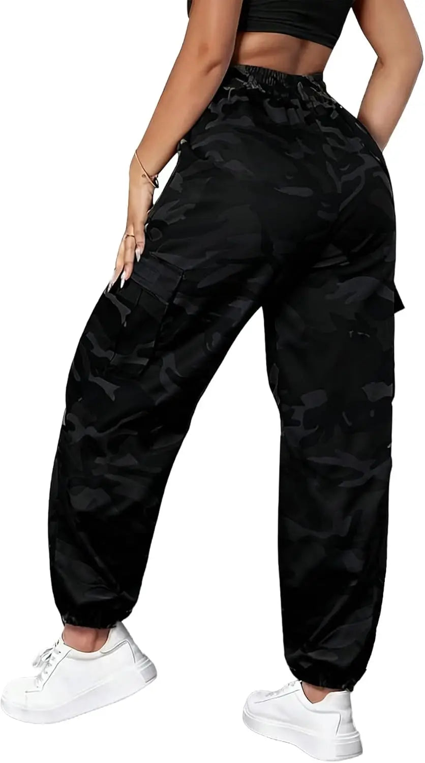 Women’s Lightweight Quick-Dry Camo Solid/Cargo Tapered Leg Pants