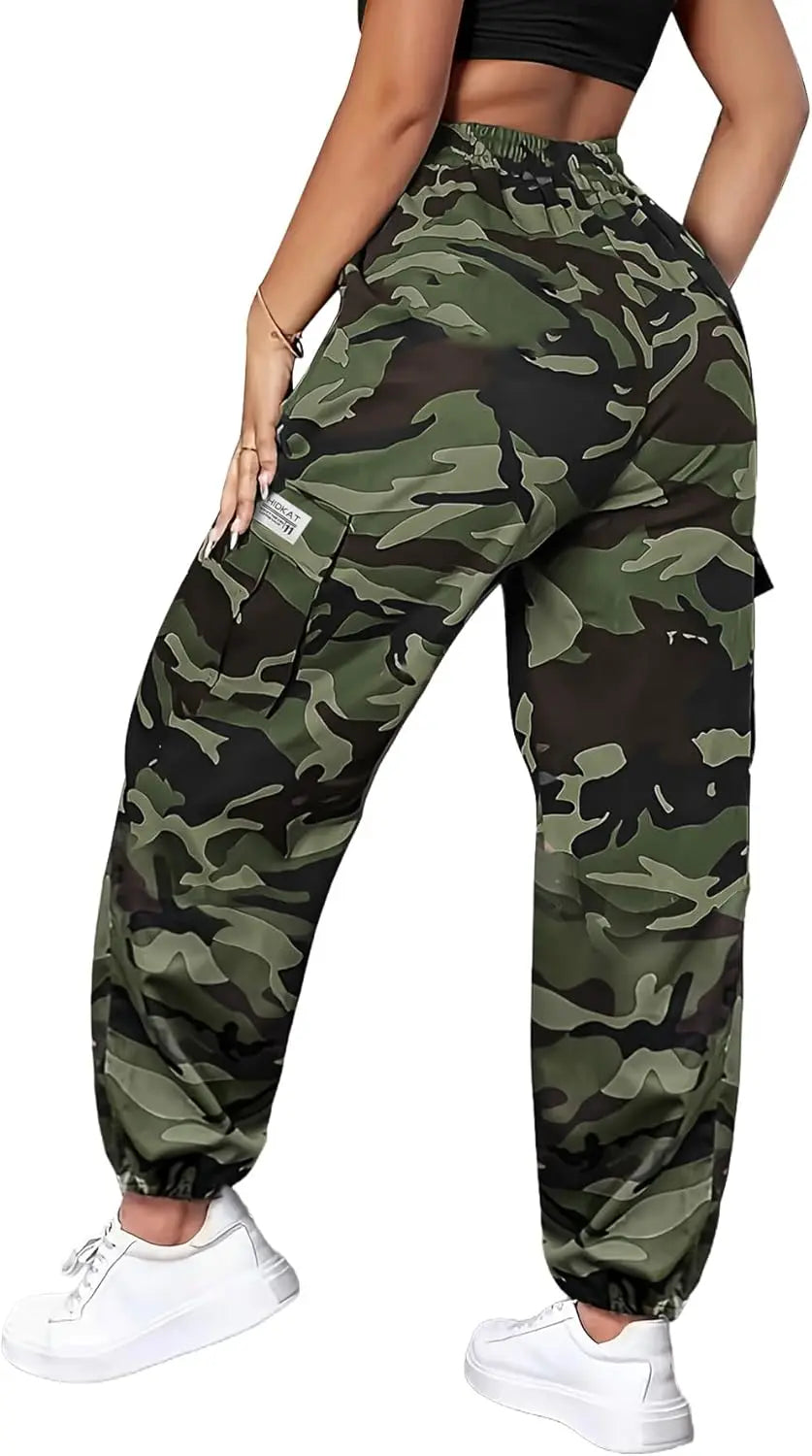 Women’s Lightweight Quick-Dry Camo Solid/Cargo Tapered Leg Pants